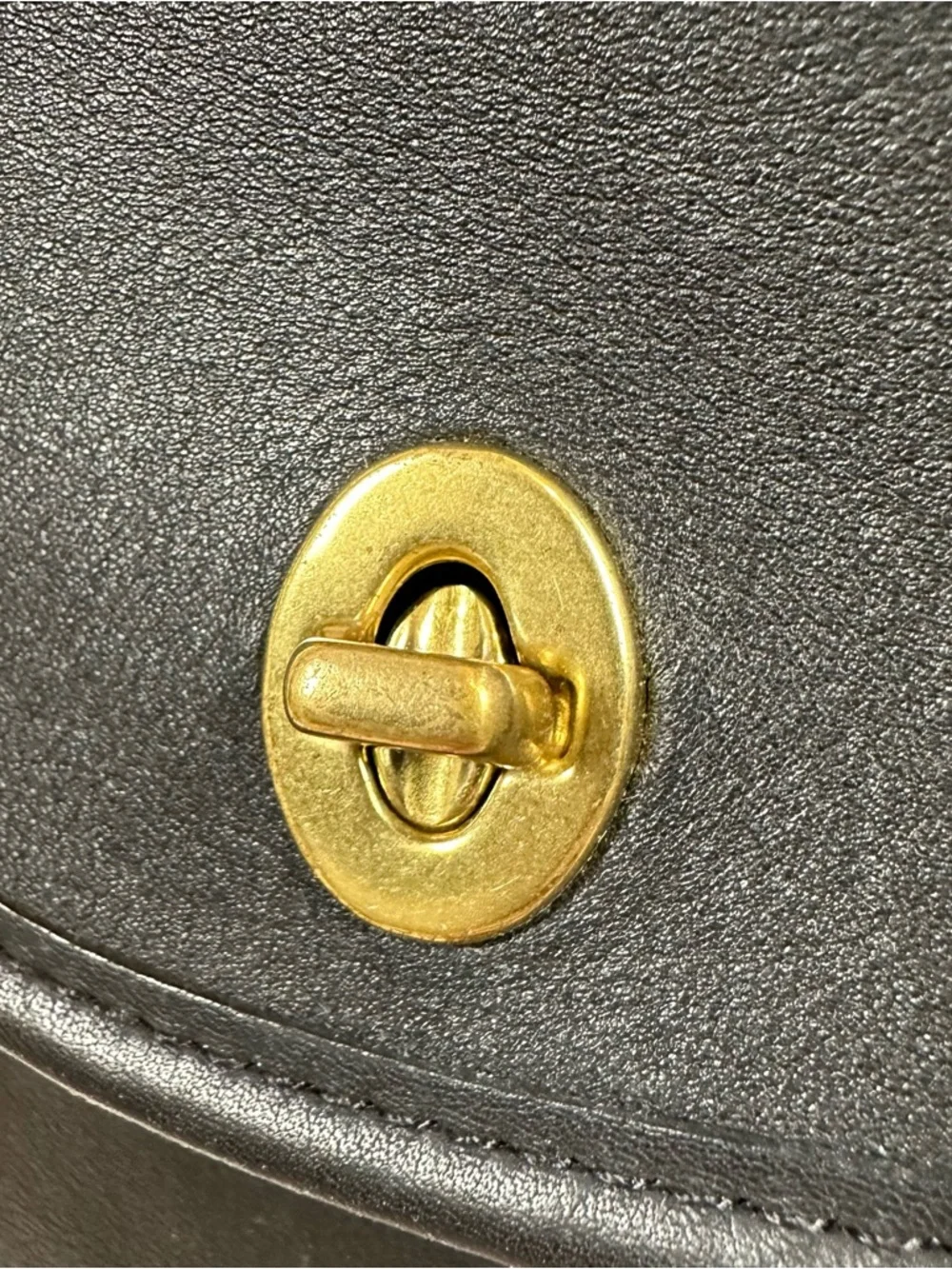 Coach Regina Bag 9983 in Black - Picture 4 of 15